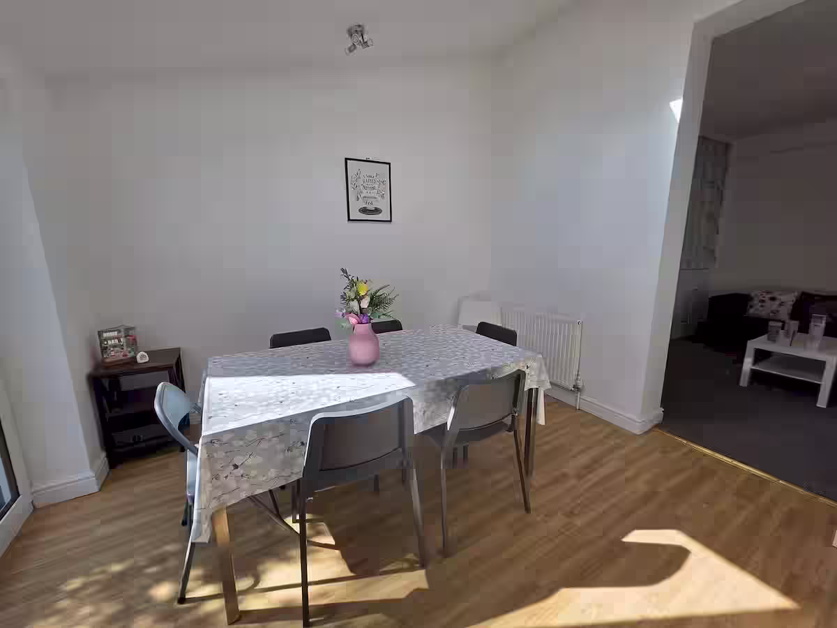 12 Springfield Road, Exeter, DEVON EX4 6JL photograph 5