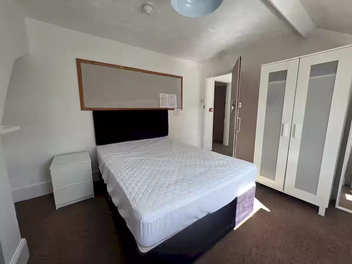 12 Springfield Road, Exeter, DEVON EX4 6JL photograph 11