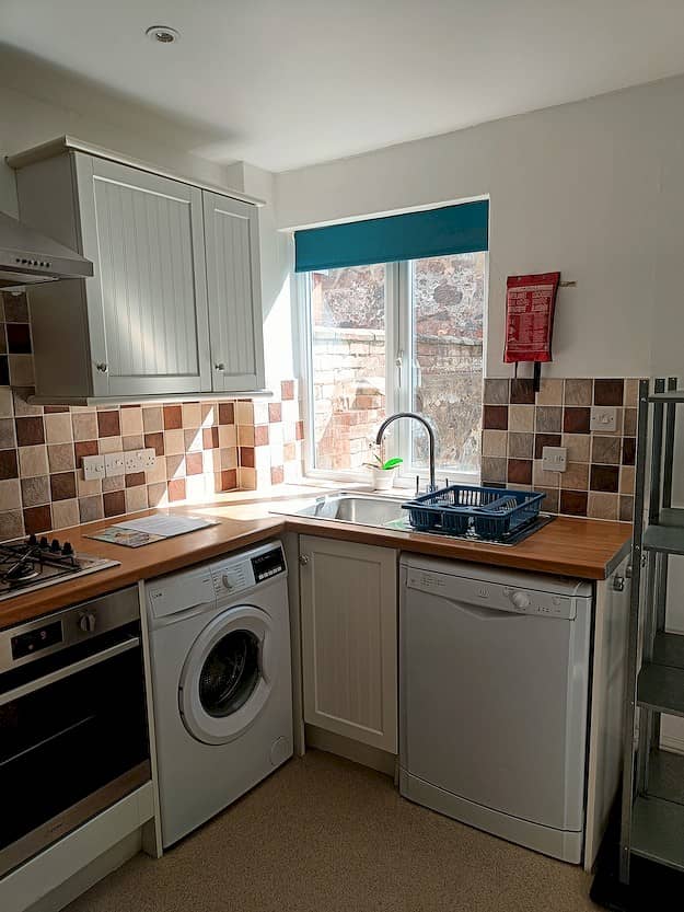 2 Longbrook Terrace, Exeter, DEVON EX4 4EU photograph 4