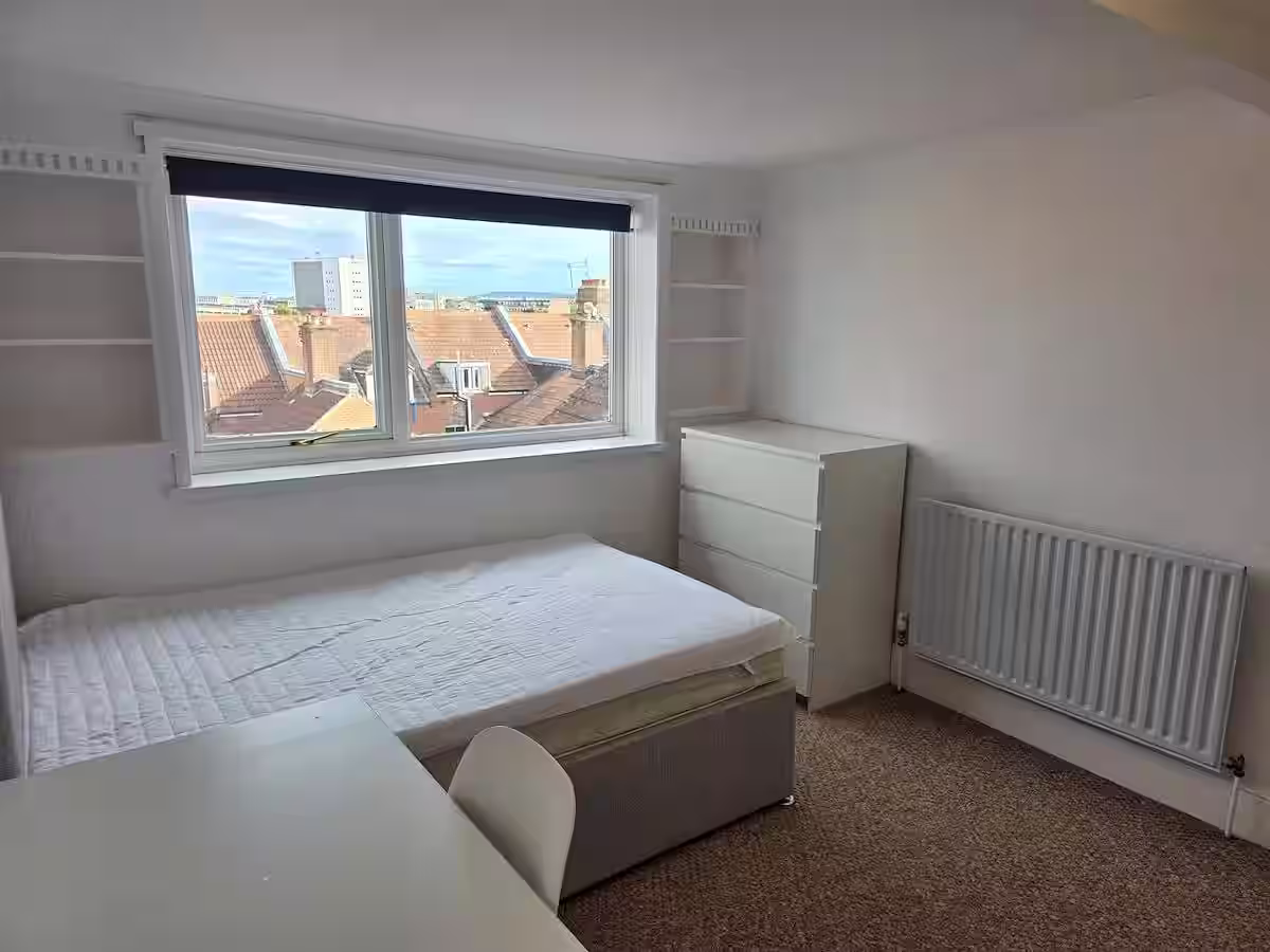 3 Hillside Avenue, Exeter, DEVON EX4 4NW photograph 13