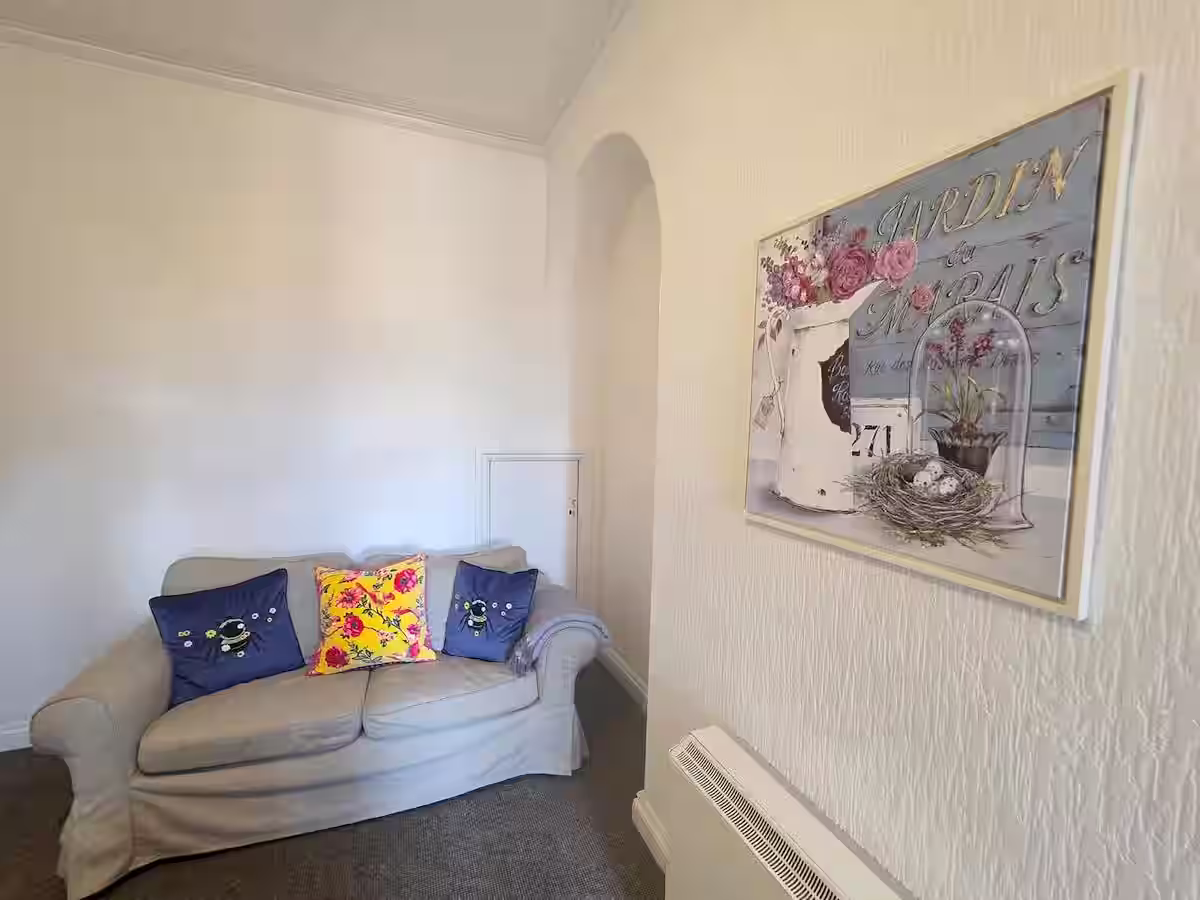59 Old Tiverton Road, Exeter, DEVON EX4 6NG photograph 2