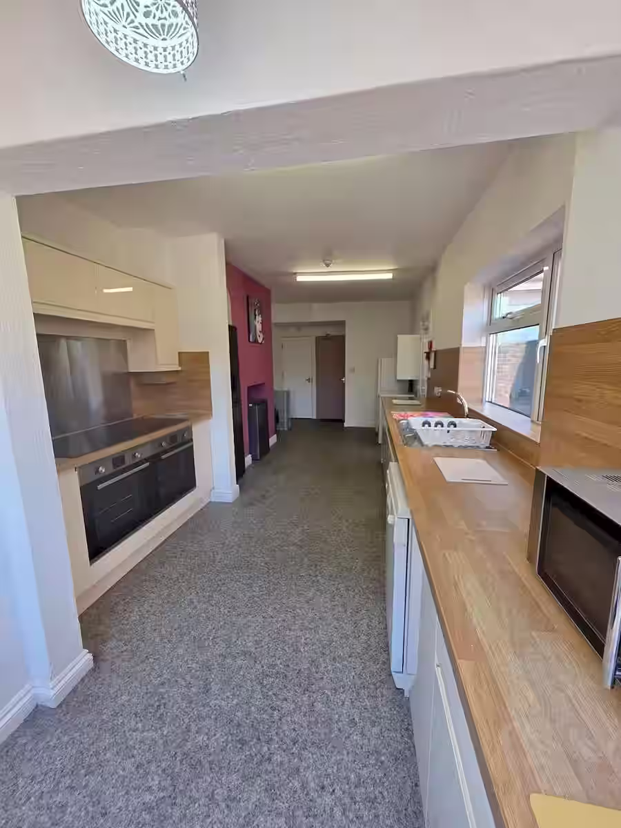59 Old Tiverton Road, Exeter, DEVON EX4 6NG photograph 7