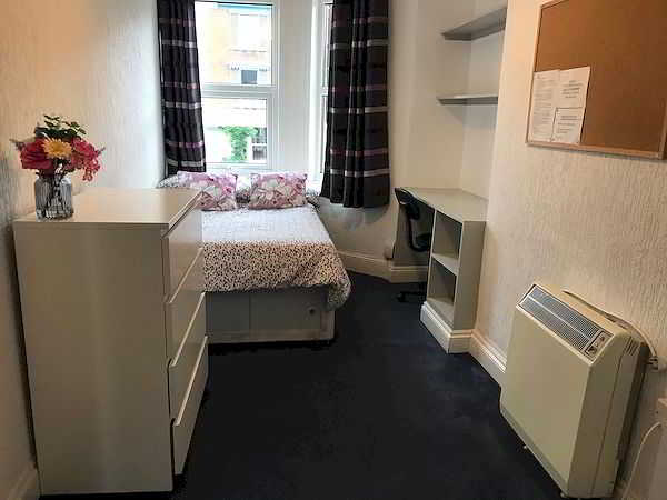 59 Old Tiverton Road, Exeter, DEVON EX4 6NG photograph 8