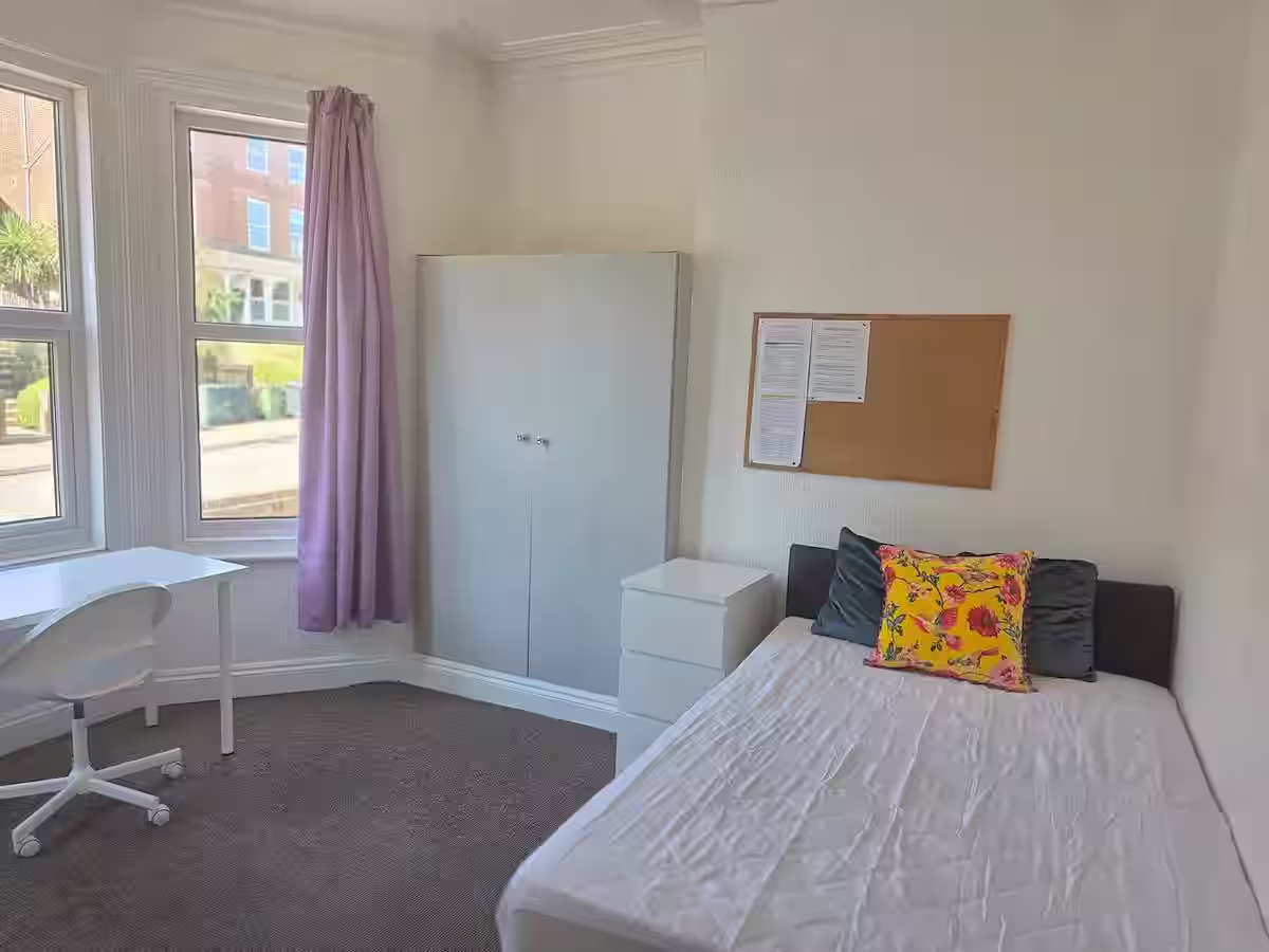 59 Old Tiverton Road, Exeter, DEVON EX4 6NG photograph 11