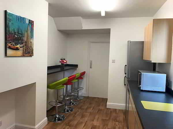 69 Old Tiverton Road, Exeter, DEVON EX4 6NG photograph 3