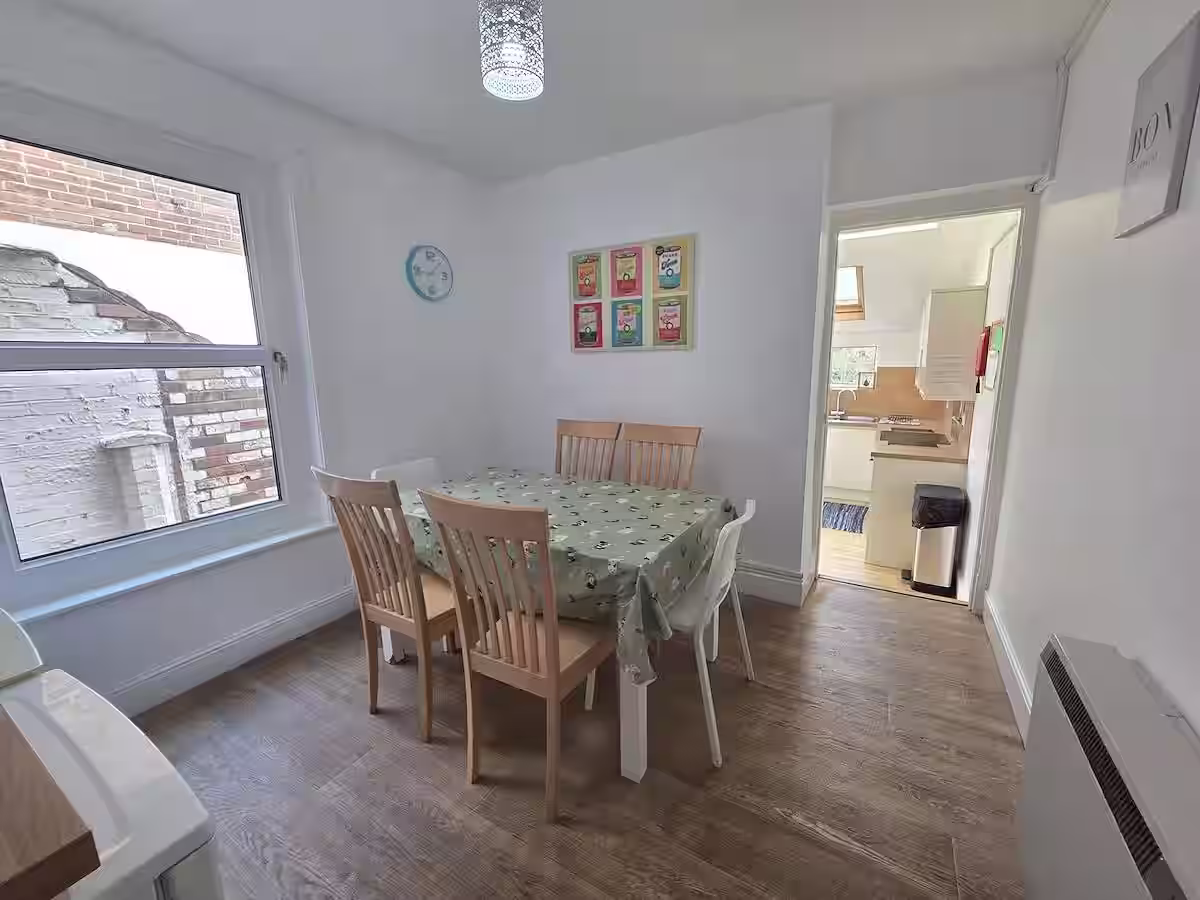 75 Howell Road, Exeter, DEVON EX4 4LZ photograph 6
