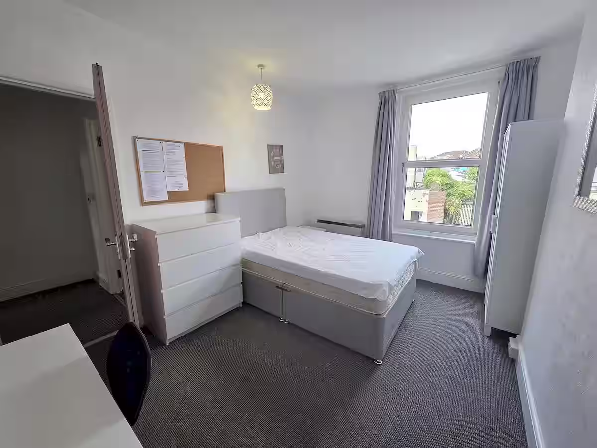 75 Howell Road, Exeter, DEVON EX4 4LZ photograph 9