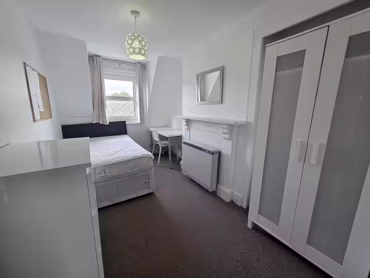 75 Howell Road, Exeter, DEVON EX4 4LZ photograph 10