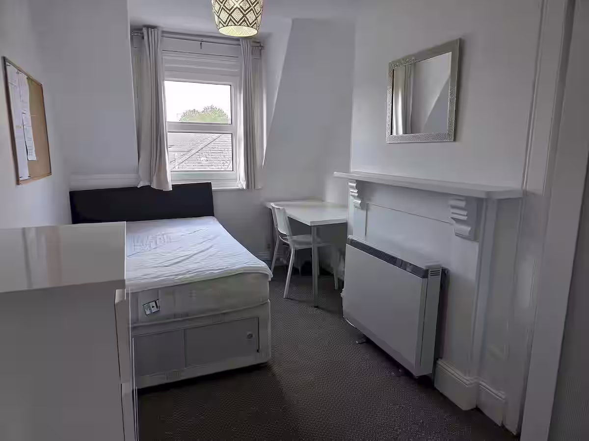75 Howell Road, Exeter, DEVON EX4 4LZ photograph 13