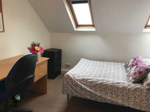 Flat 4, 48 Old Tiverton Road, Exeter, DEVON EX4 6NG photograph 4